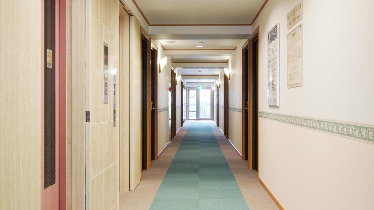 Toyoko Inn Sasebo Ekimae Esterno foto